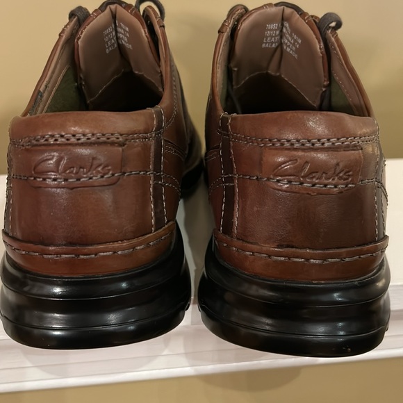 CLARKS- (NEVER WORN) Leather Shoes - Picture 4 of 8
